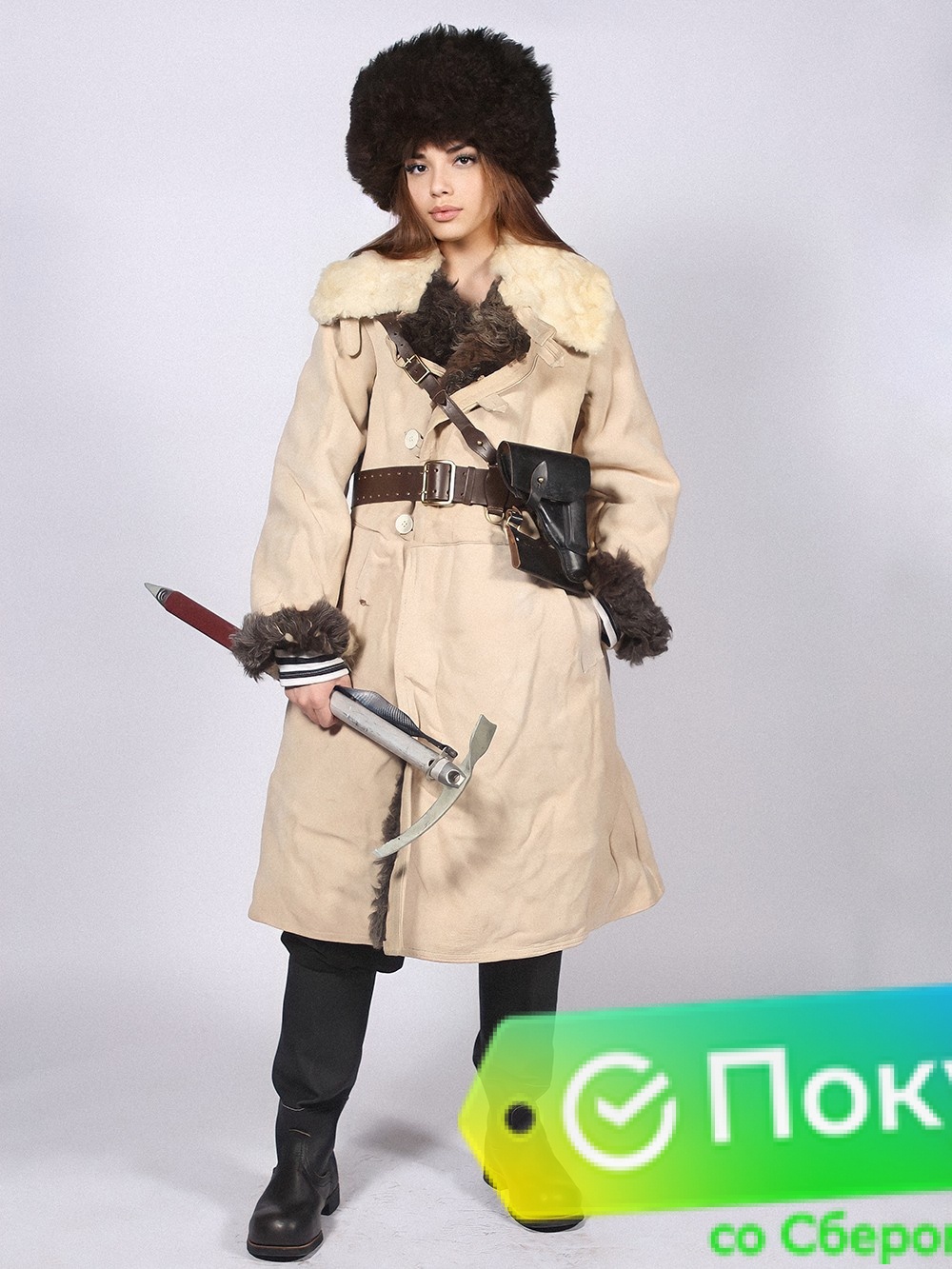 Армейский меховой полушубок (бекеша) из нагольной овчины белого цвета с тёмным мехом